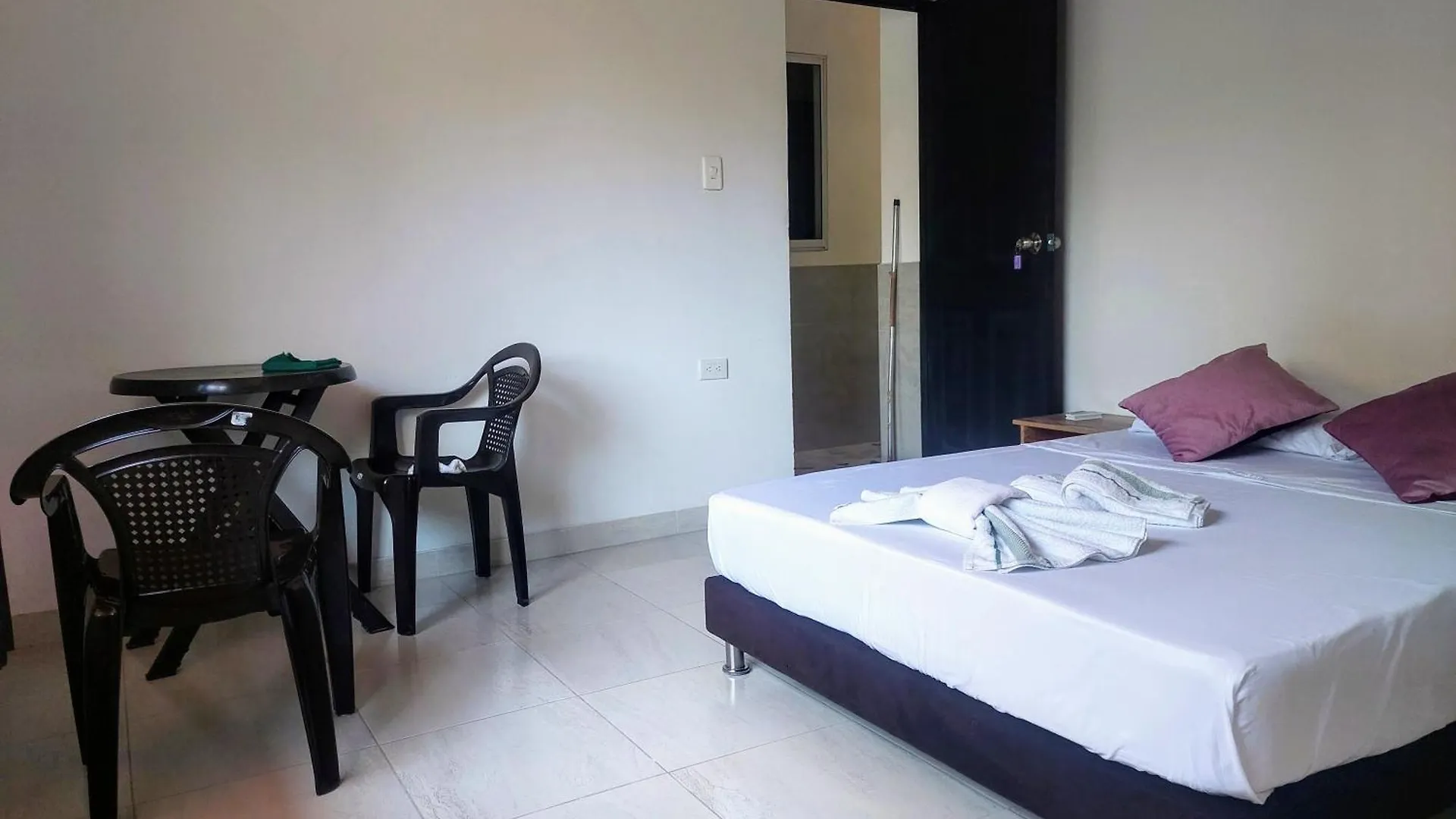 Hotel Casa Coralite Santa Marta  0*, Santa Marta (Magdalena)